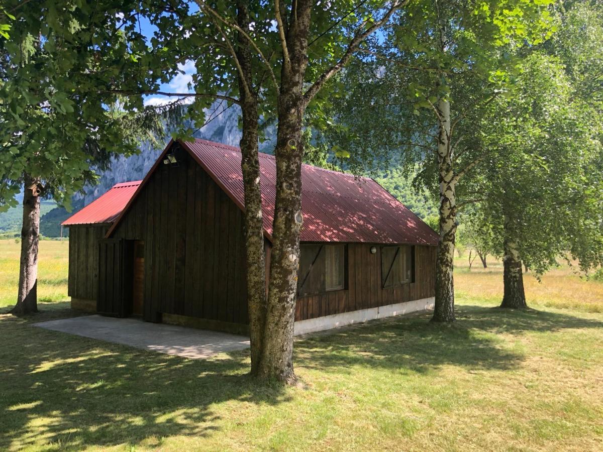 Mountain Cottage Komarnica Savnik Exterior photo